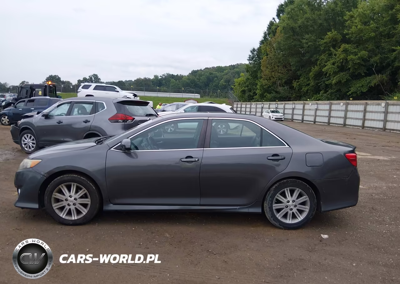 2013 Toyota Camry Se V6 VIN:4T1BK1FKXDU527264 - 14