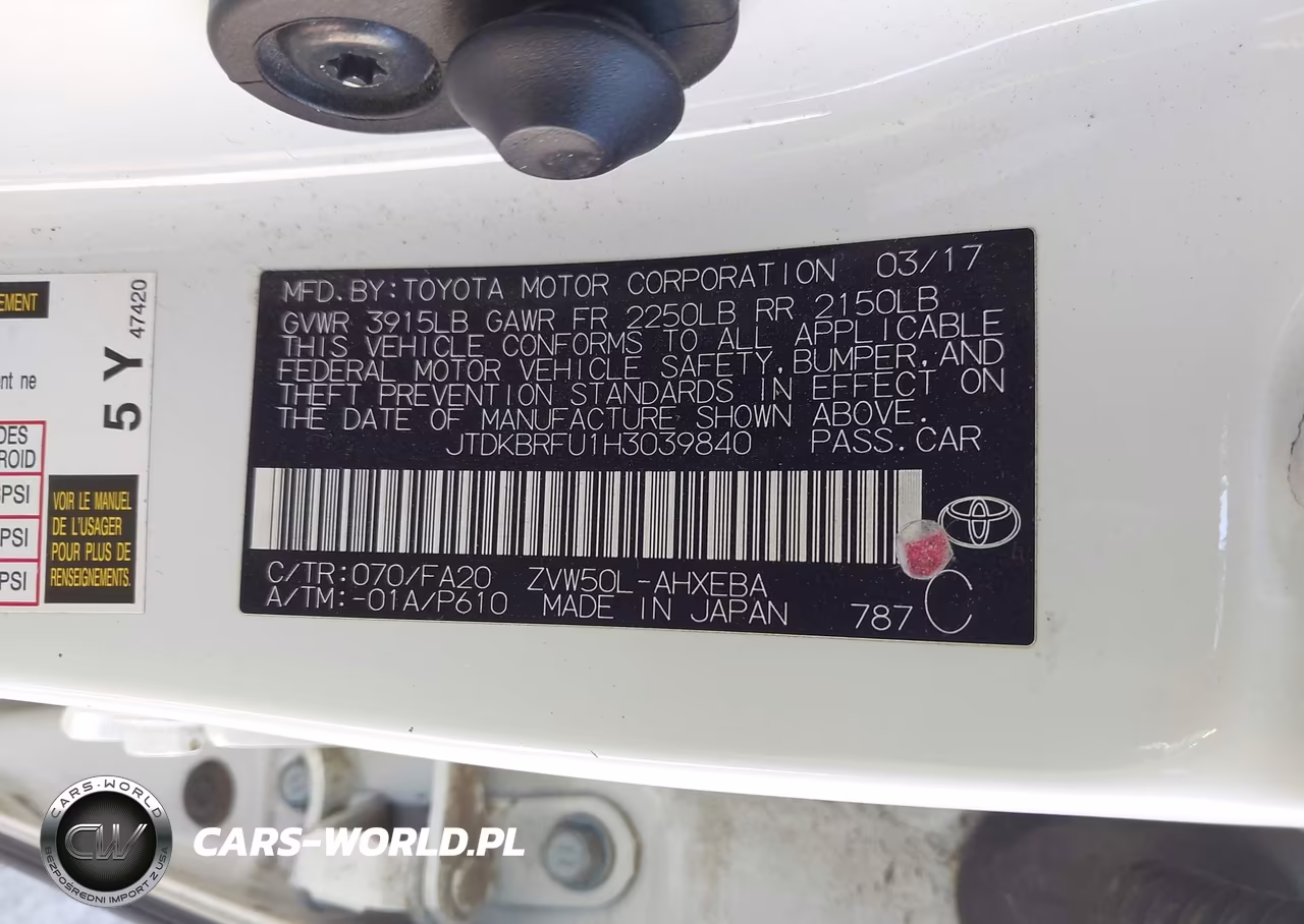 2017 Toyota Prius Two VIN:JTDKBRFU1H3039840 - 9
