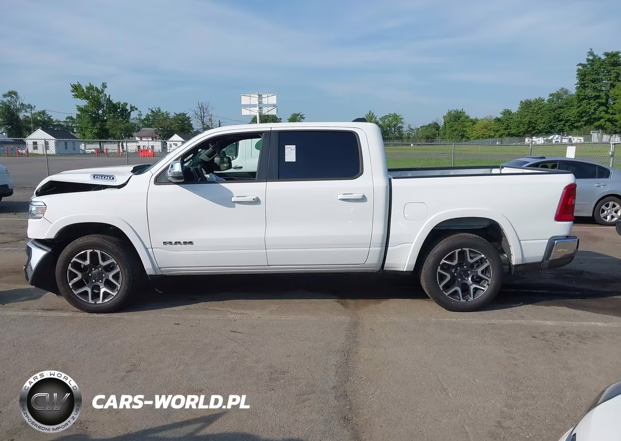 2026 Ram 1500 Laramie 4X4 5'7 Box VIN:3C6SRFJPXT4182151 - 14