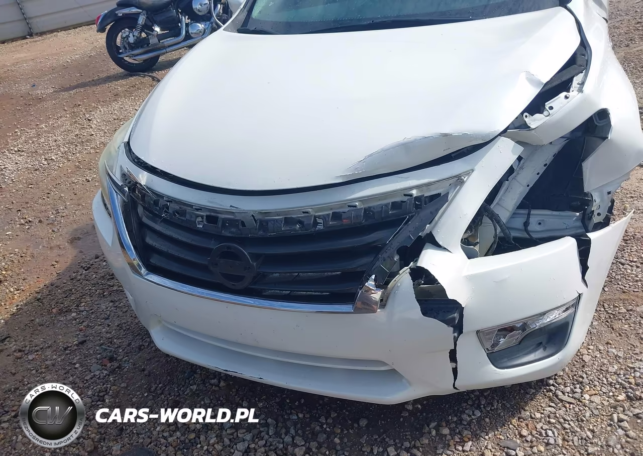 2015 Nissan Altima 2.5 S VIN:1N4AL3AP8FC592172 - 12
