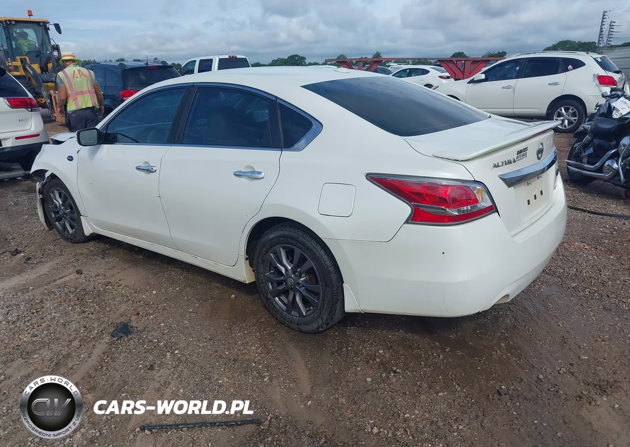 2015 Nissan Altima 2.5 S VIN:1N4AL3AP8FC592172 - 3