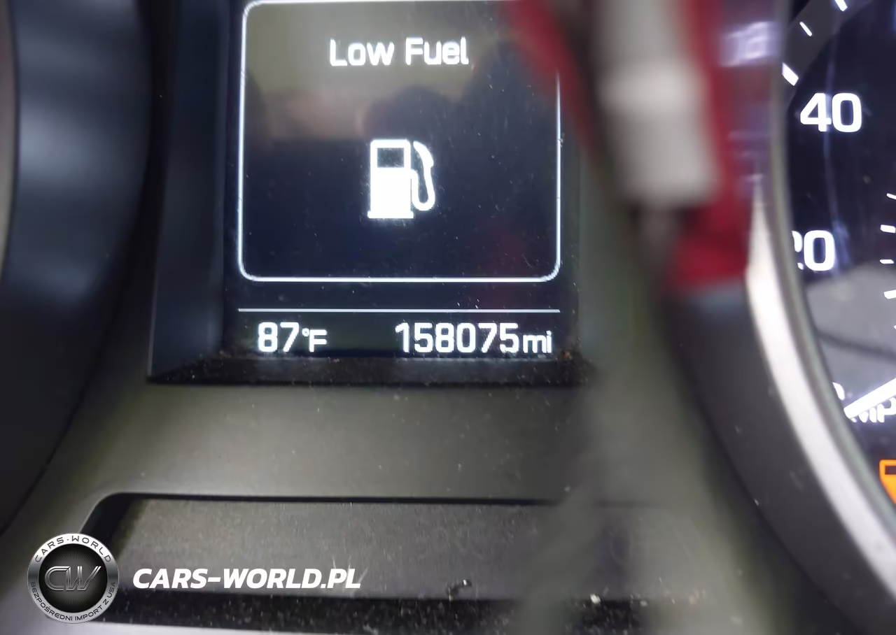 2018 Hyundai Santa Fe Se VIN:KM8SM4HF3JU286056 - 15