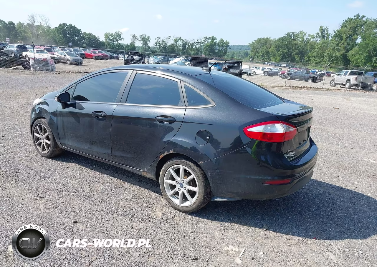 2014 Ford Fiesta Se VIN:3FADP4BJXEM211615 - 3