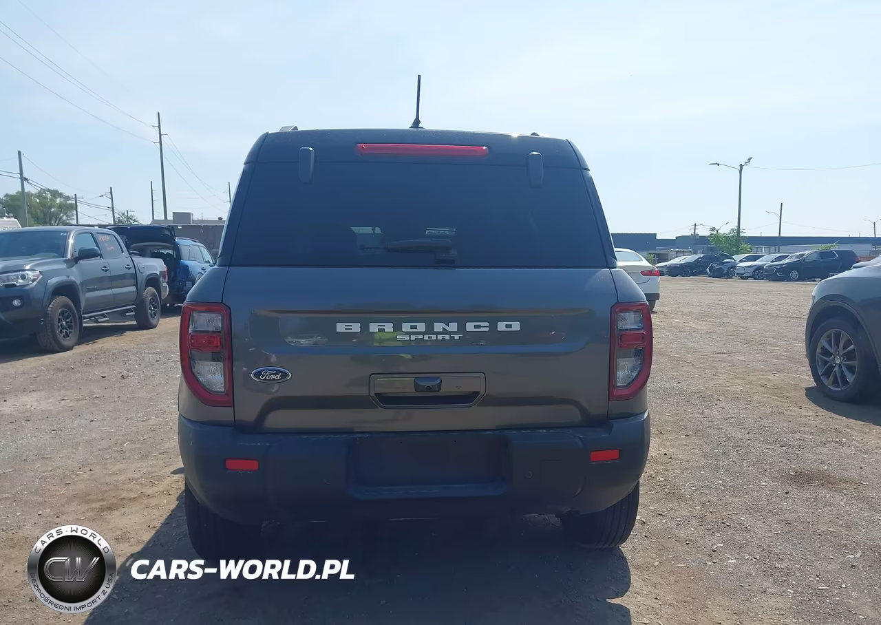 2025 Ford Bronco Sport Outer Banks VIN:3FMCR9CN8SRF79820 - 17