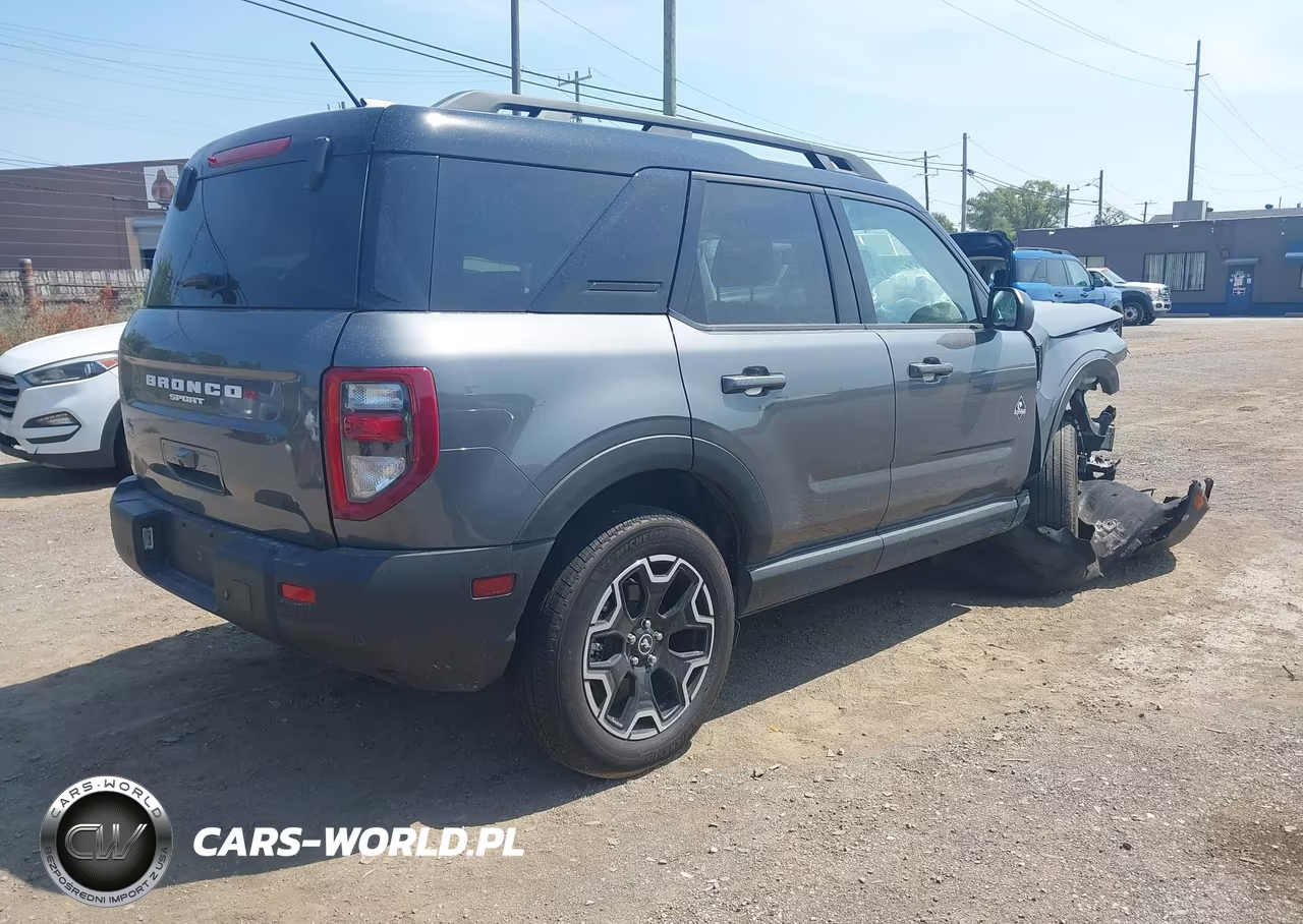 2025 Ford Bronco Sport Outer Banks VIN:3FMCR9CN8SRF79820 - 4