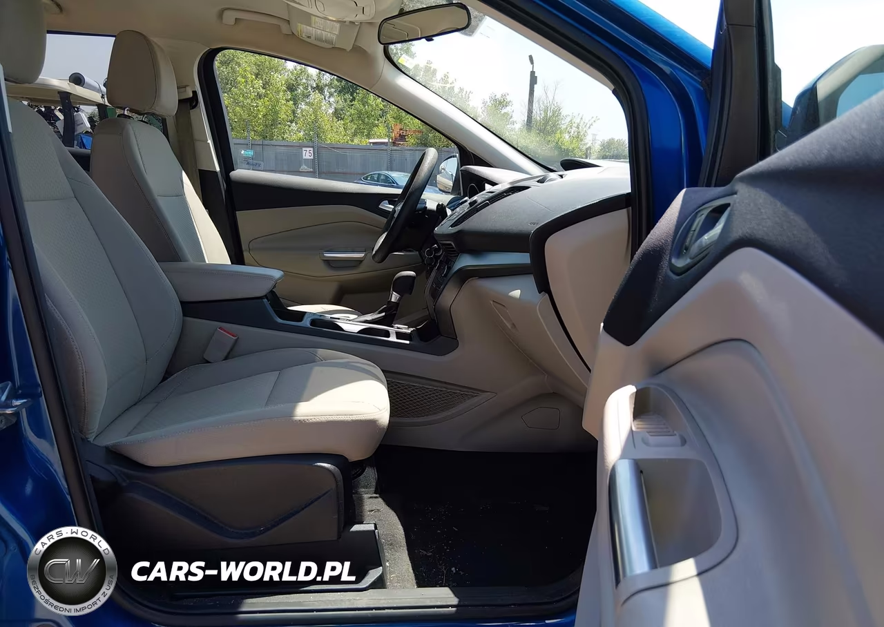2017 Ford Escape Se VIN:1FMCU9G98HUE31180 - 5