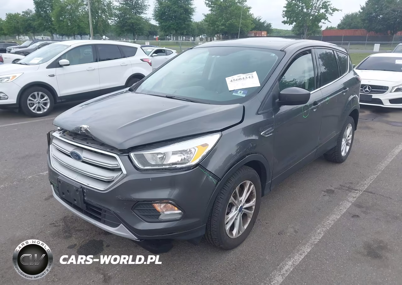 2017 Ford Escape Se VIN:1FMCU9GD7HUE82545 - 2