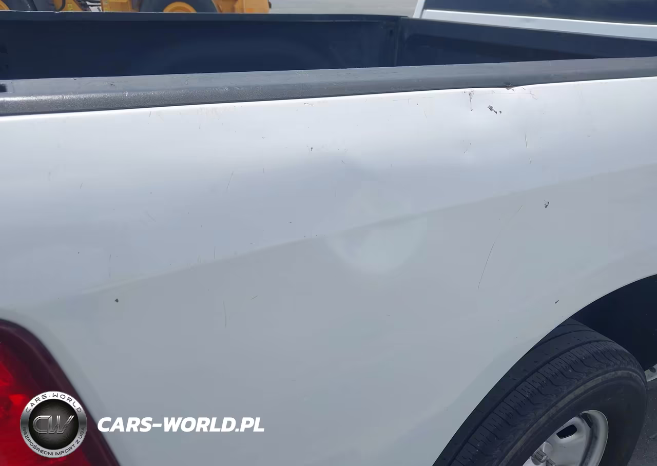 2019 Ram 1500 Classic Tradesman 4X4 6'4 Box VIN:1C6RR7ST0KS659417 - 18