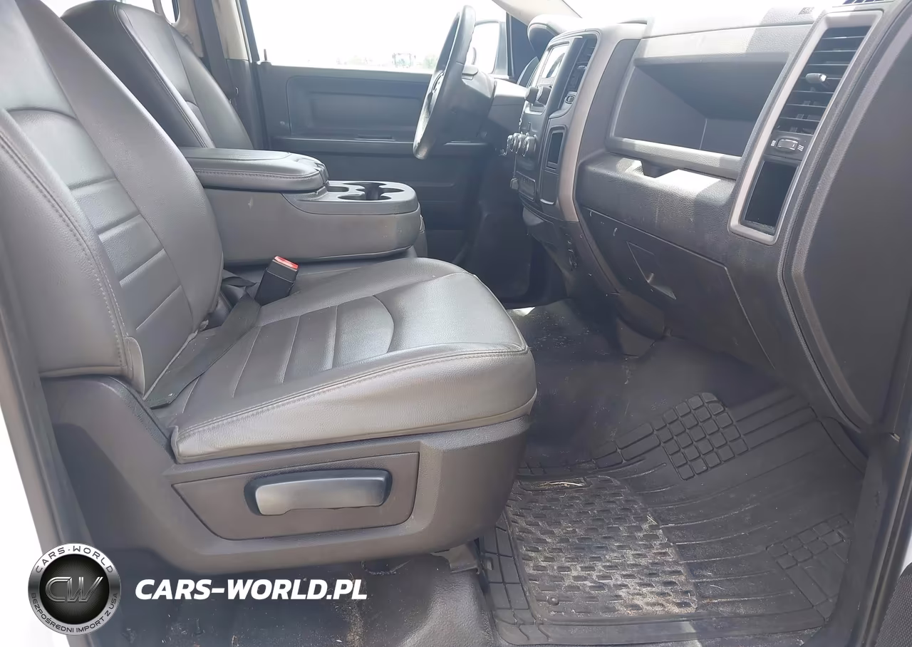 2019 Ram 1500 Classic Tradesman 4X4 6'4 Box VIN:1C6RR7ST0KS659417 - 5