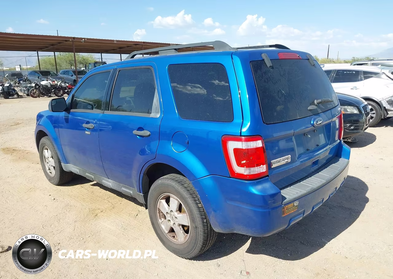 2011 Ford Escape Xlt VIN:1FMCU0D73BKB66721 - 3