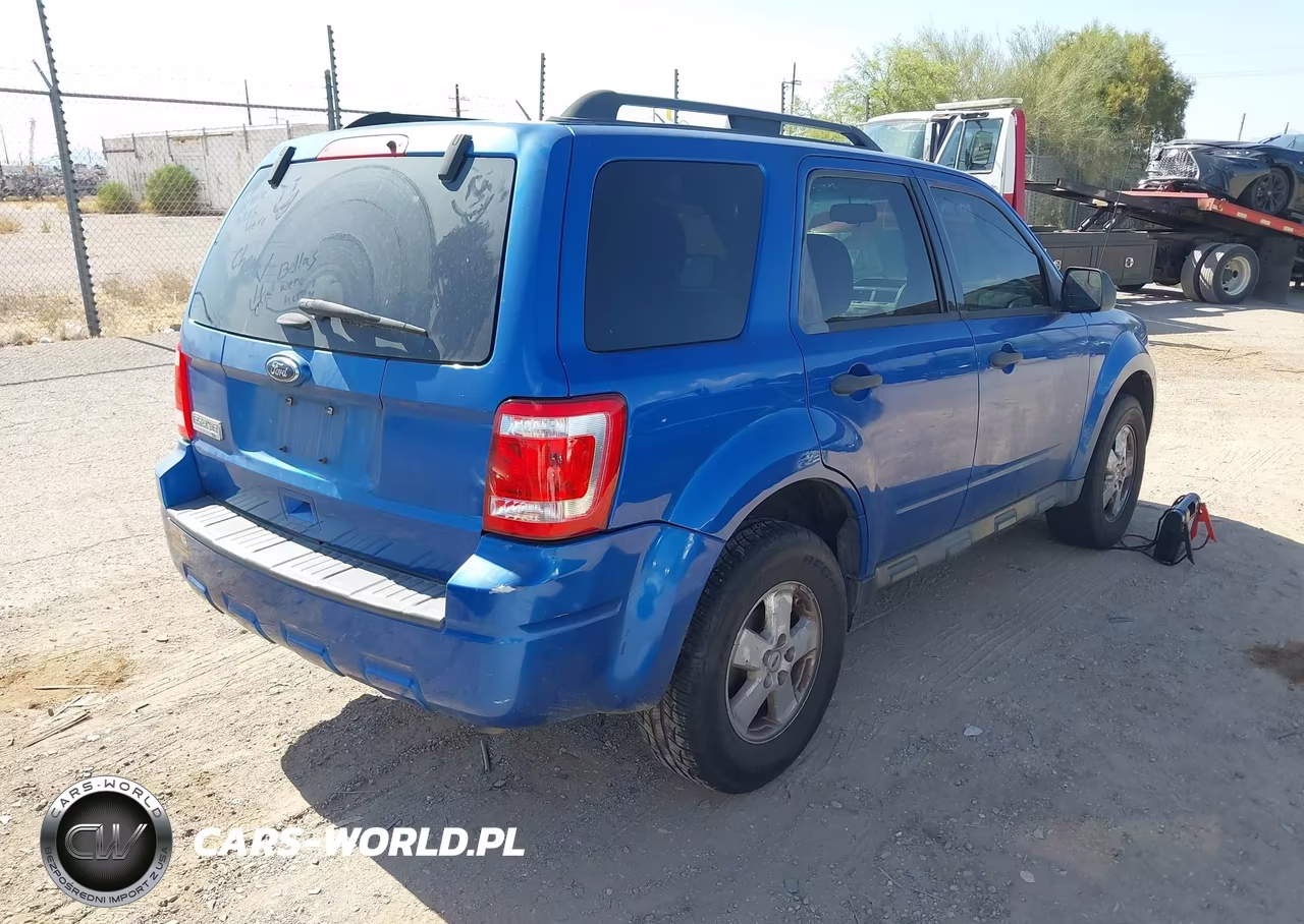 2011 Ford Escape Xlt VIN:1FMCU0D73BKB66721 - 4