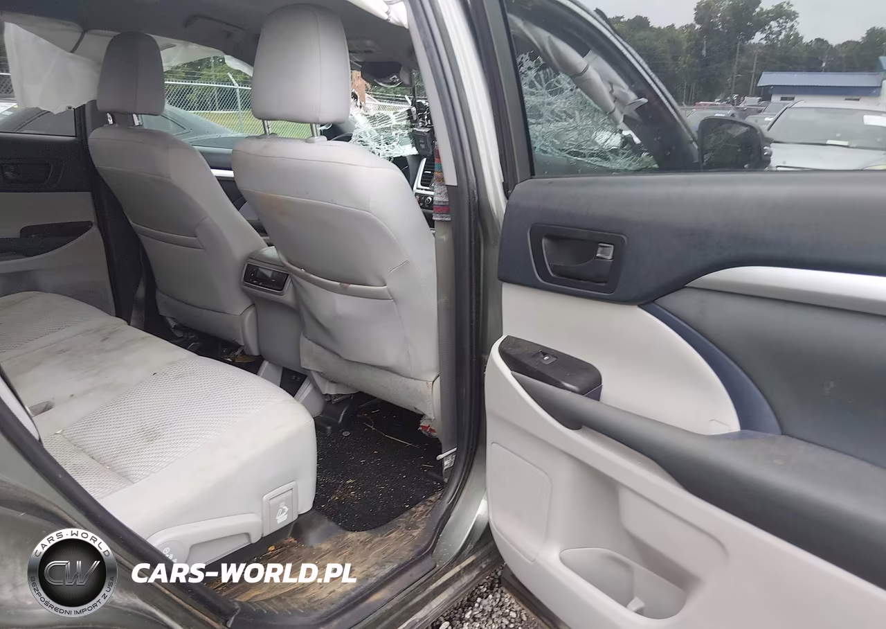 2019 Toyota Highlander Le VIN:5TDZZRFH3KS341276 - 8