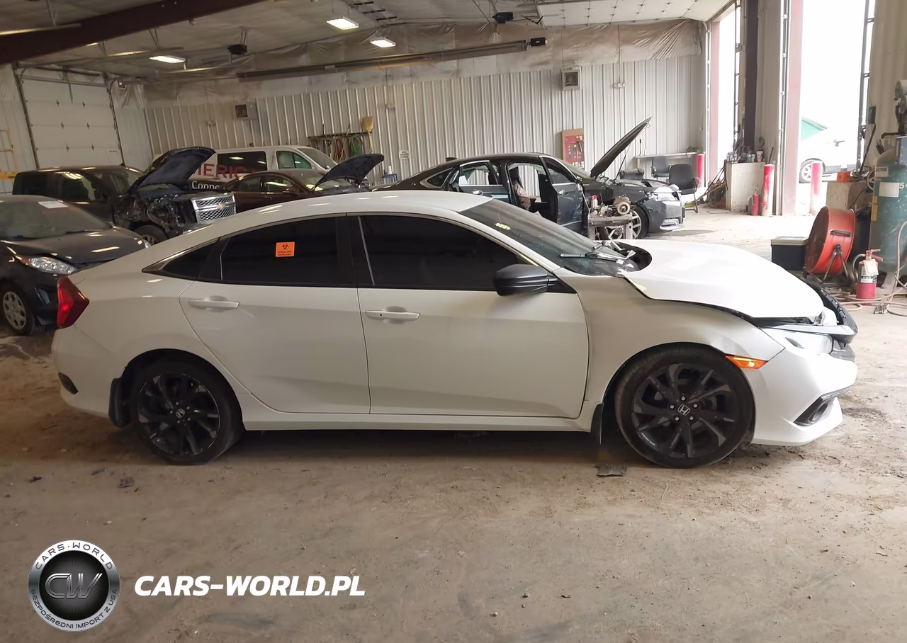 2020 Honda Civic Sport VIN:2HGFC2E82LH579117 - 13