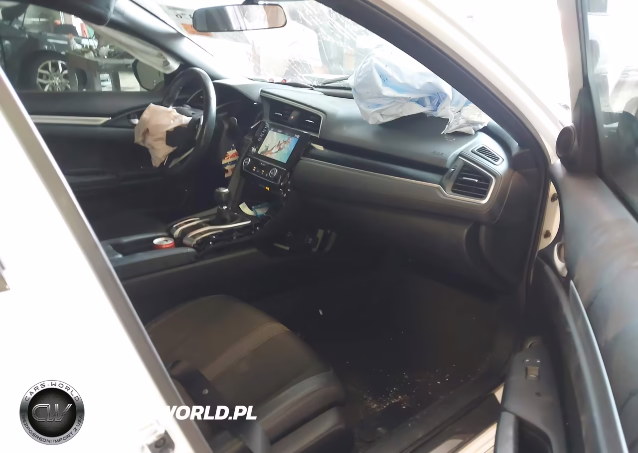 2020 Honda Civic Sport VIN:2HGFC2E82LH579117 - 5