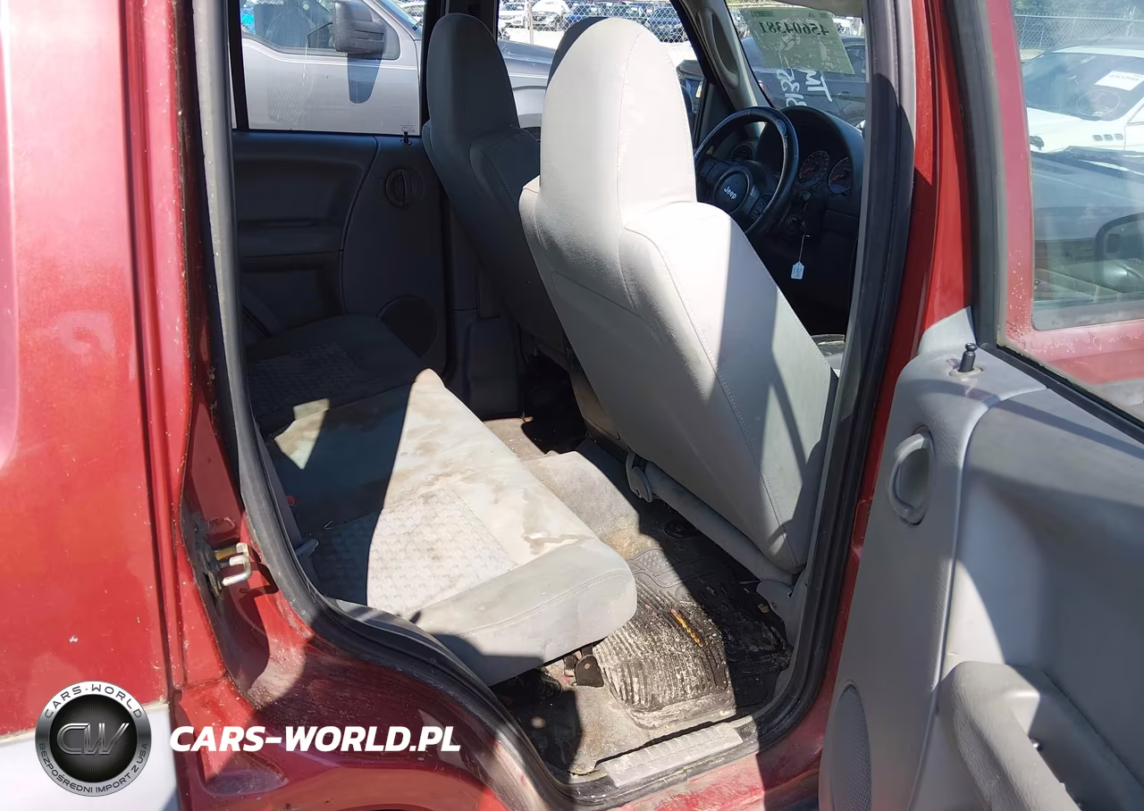 2006 Jeep Liberty Sport VIN:1J4GK48K56W131351 - 8