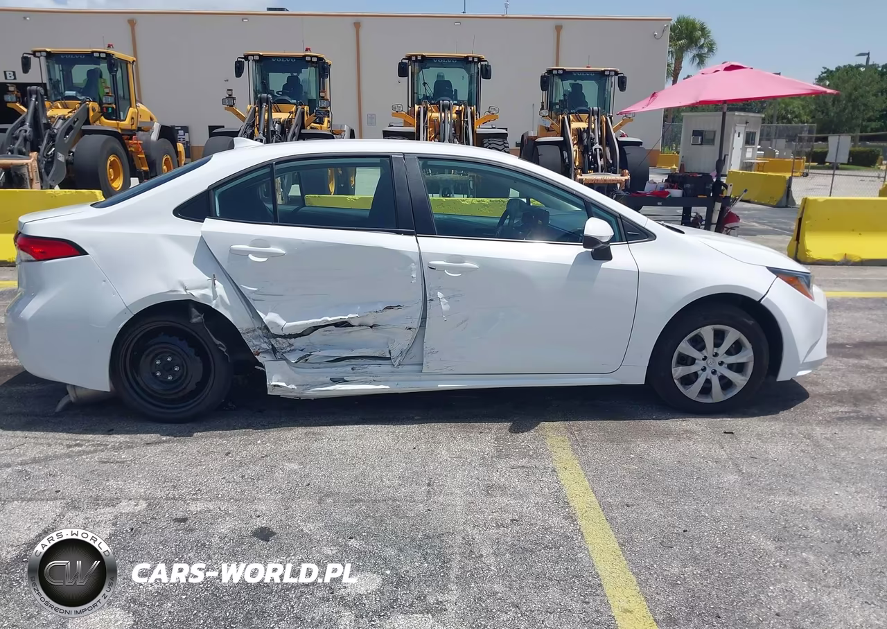 2026 Toyota Corolla Le VIN:5YFB4MDEXTP408767 - 6