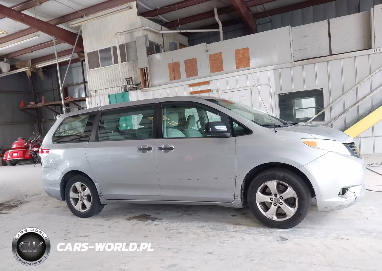 2012 Toyota Sienna Base V6 7 Passenger VIN:5TDZK3DCXCS226670 - 13