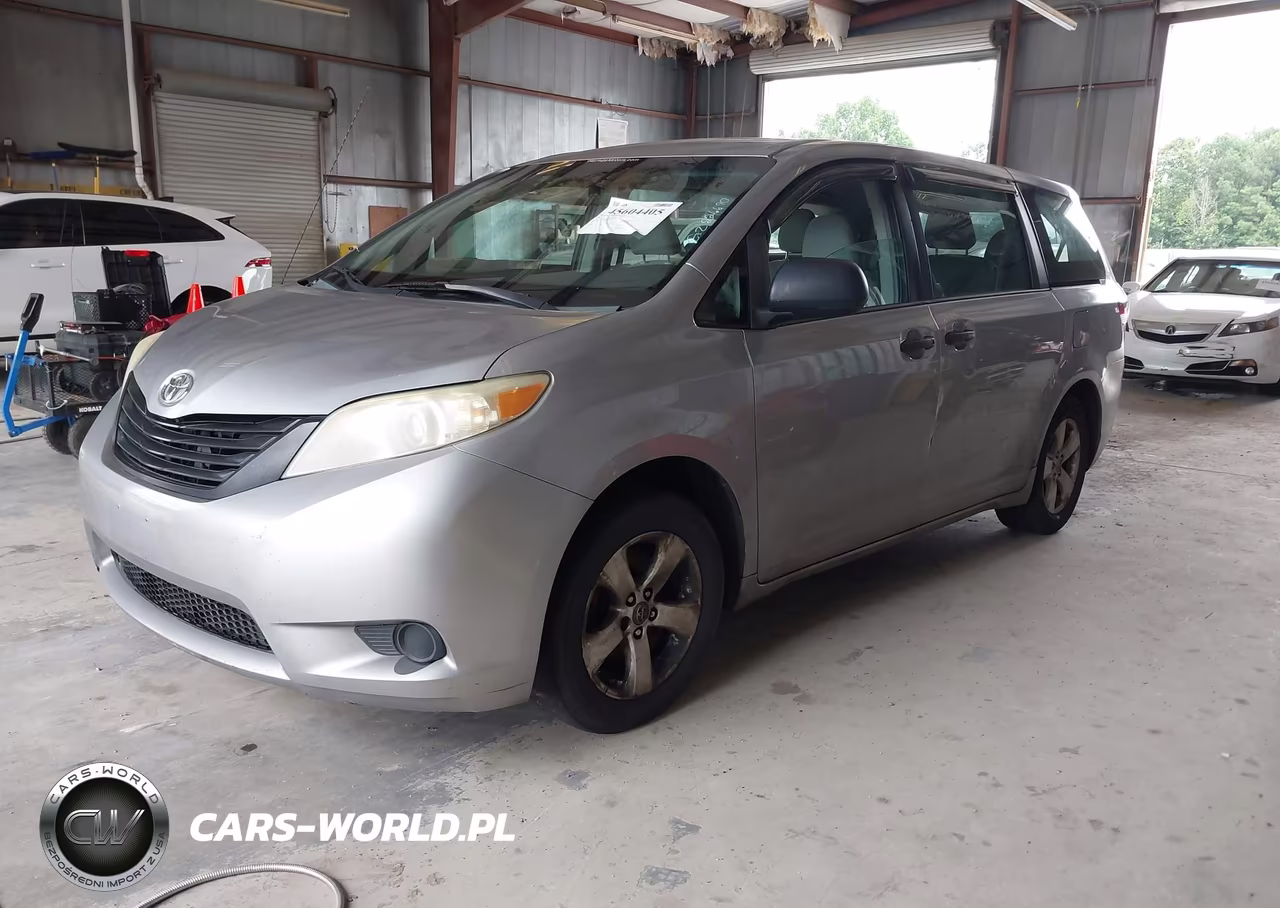 2012 Toyota Sienna Base V6 7 Passenger VIN:5TDZK3DCXCS226670 - 2
