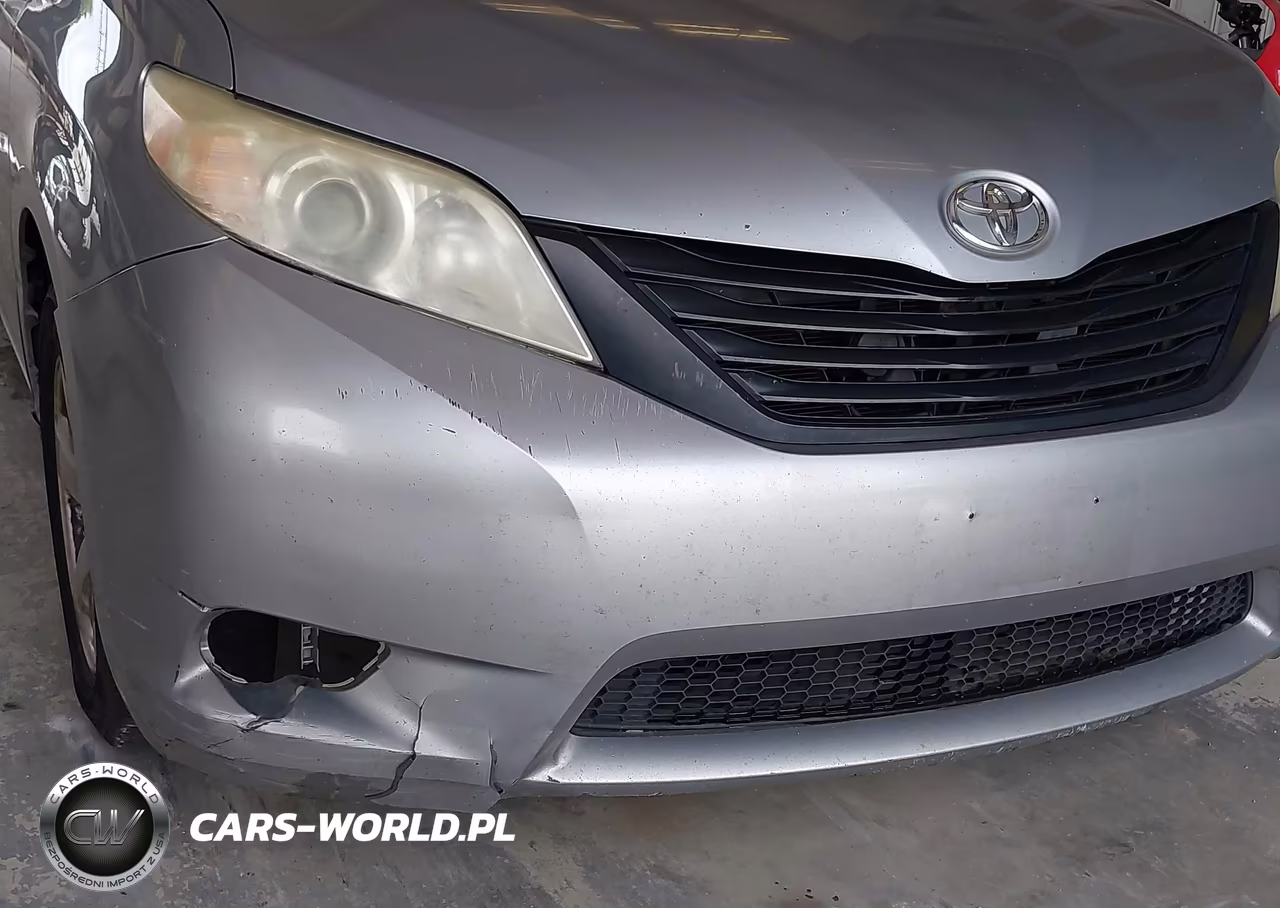 2012 Toyota Sienna Base V6 7 Passenger VIN:5TDZK3DCXCS226670 - 6