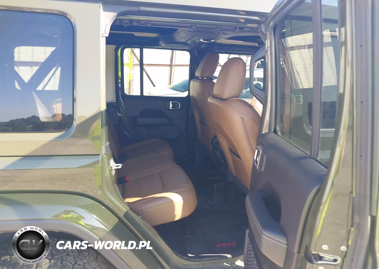 2021 Jeep Wrangler Unlimited Sahara VIN:1C4HJXEN6MW605995 - 8