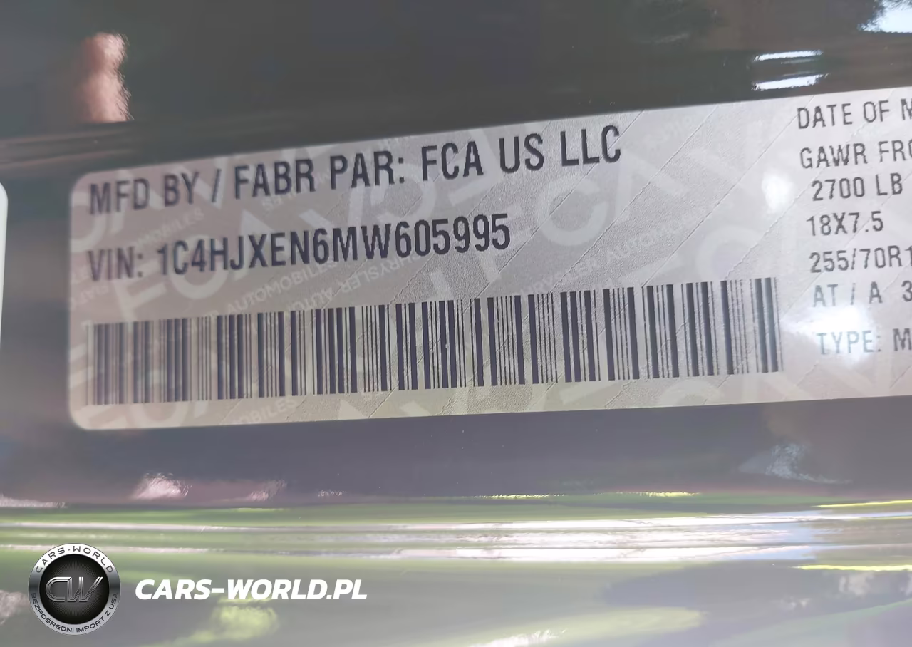 2021 Jeep Wrangler Unlimited Sahara VIN:1C4HJXEN6MW605995 - 9