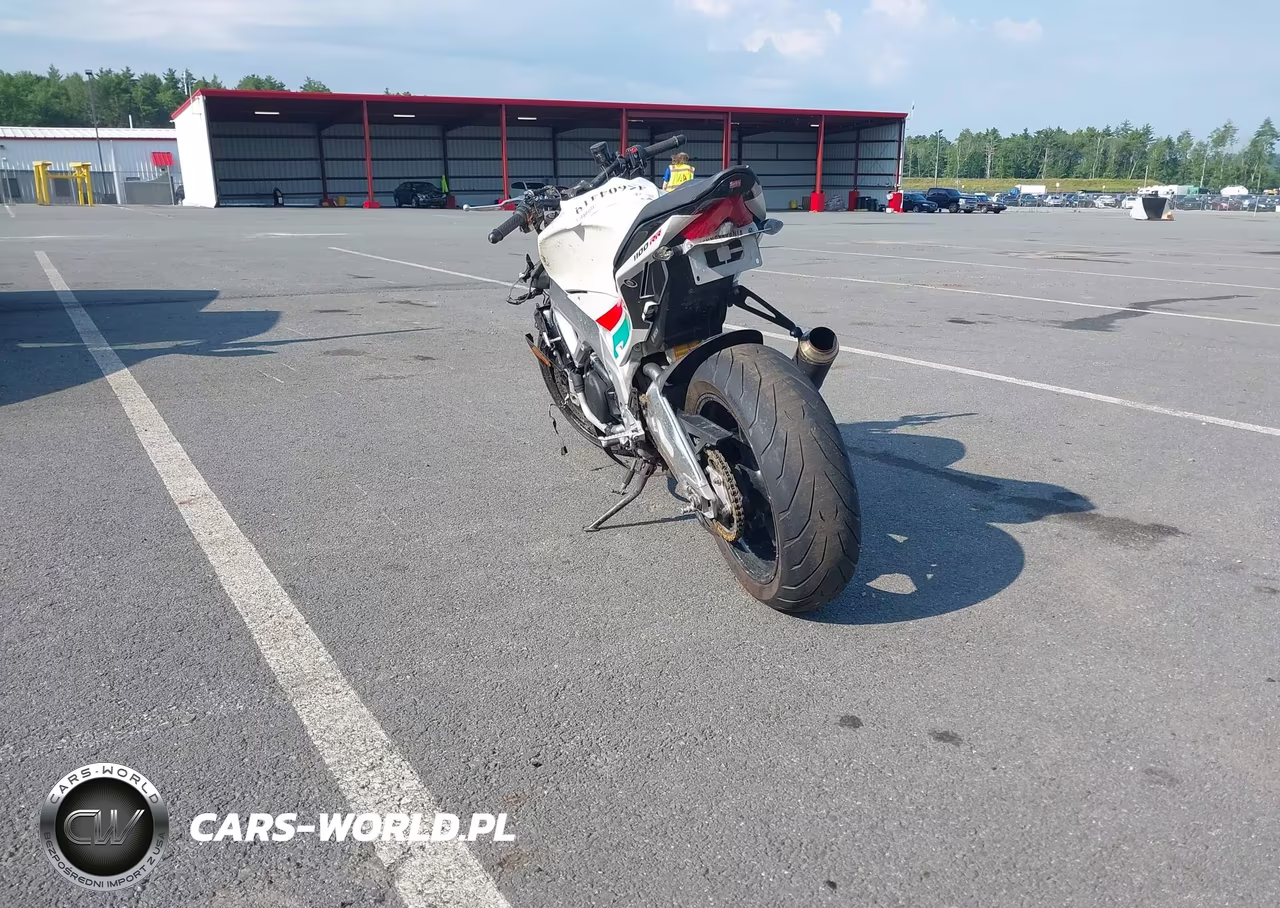2020 Aprilia Tuono V4 1100 Rr VIN:ZD4KGU006LS001422 - 4