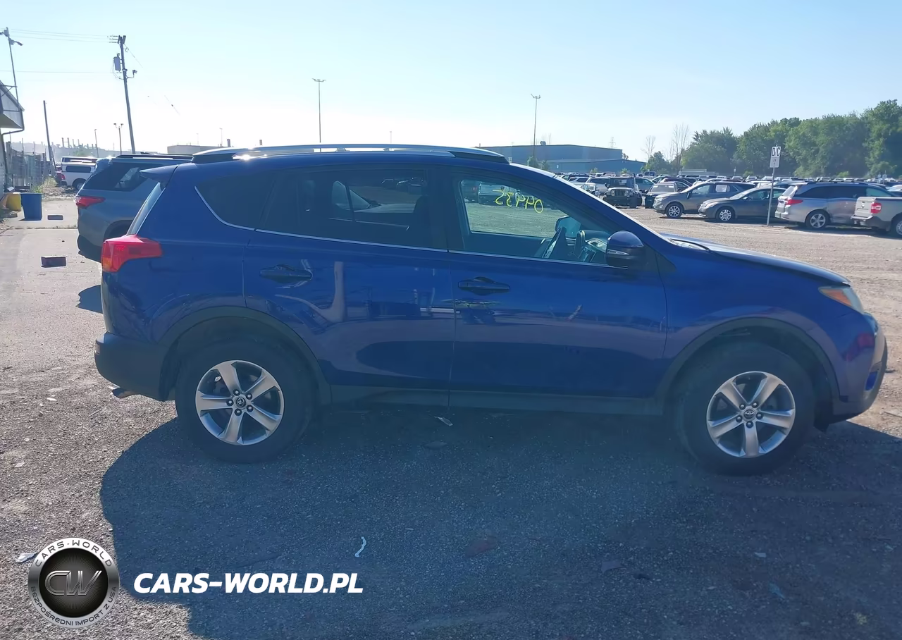 2015 Toyota Rav4 Xle VIN:2T3RFREV9FW254132 - 13