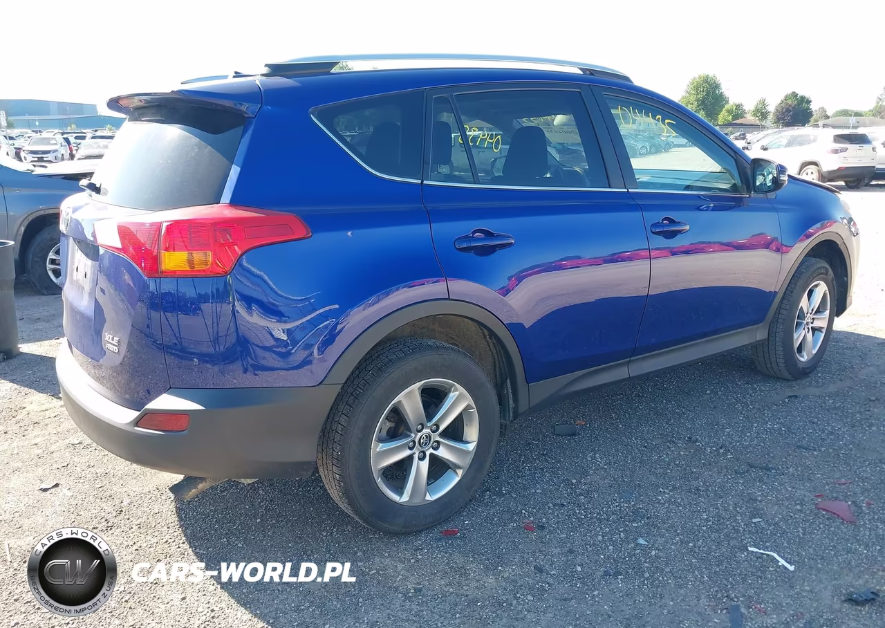 2015 Toyota Rav4 Xle VIN:2T3RFREV9FW254132 - 4