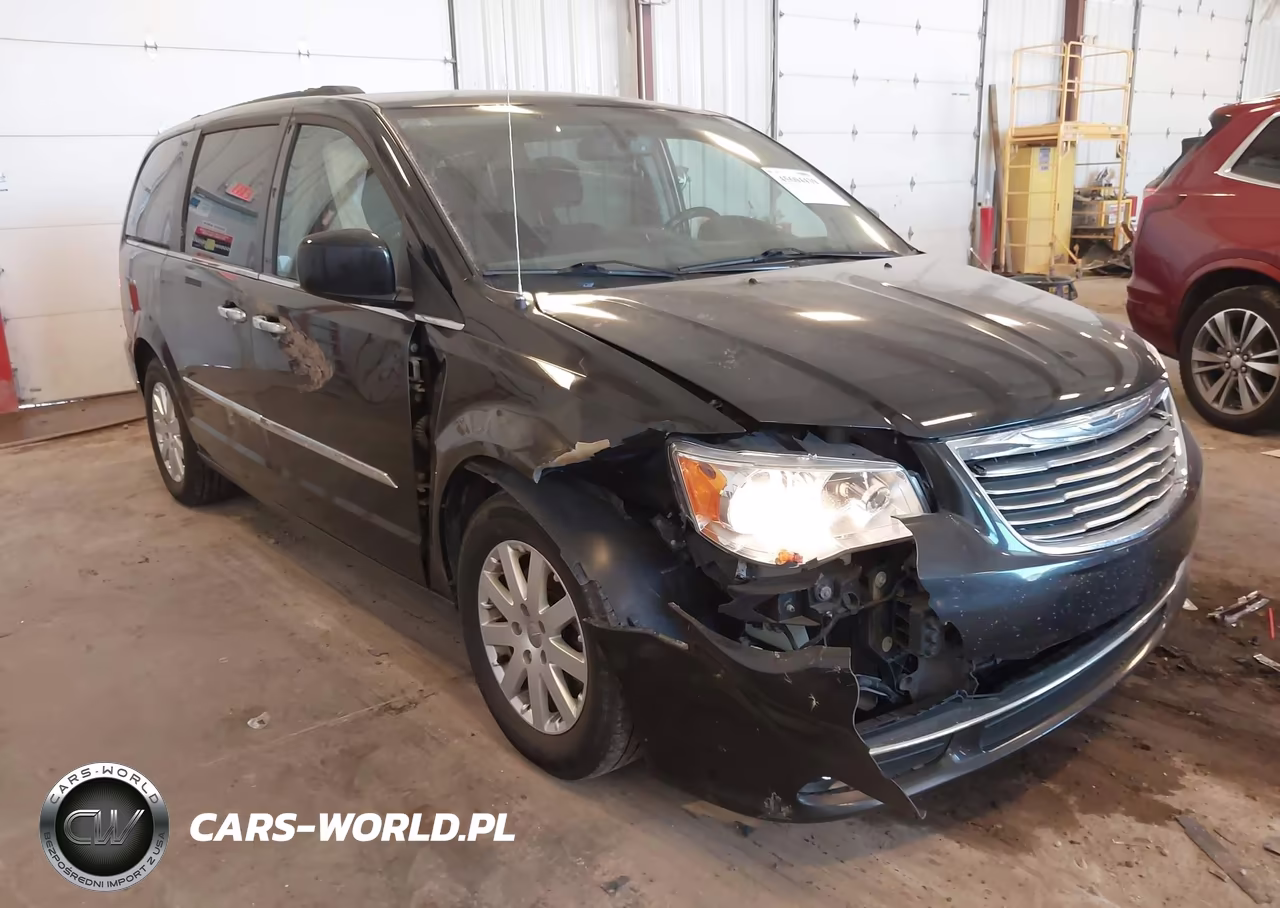 2016 Chrysler Town & Country Touring – zdjęcie 1 z 16