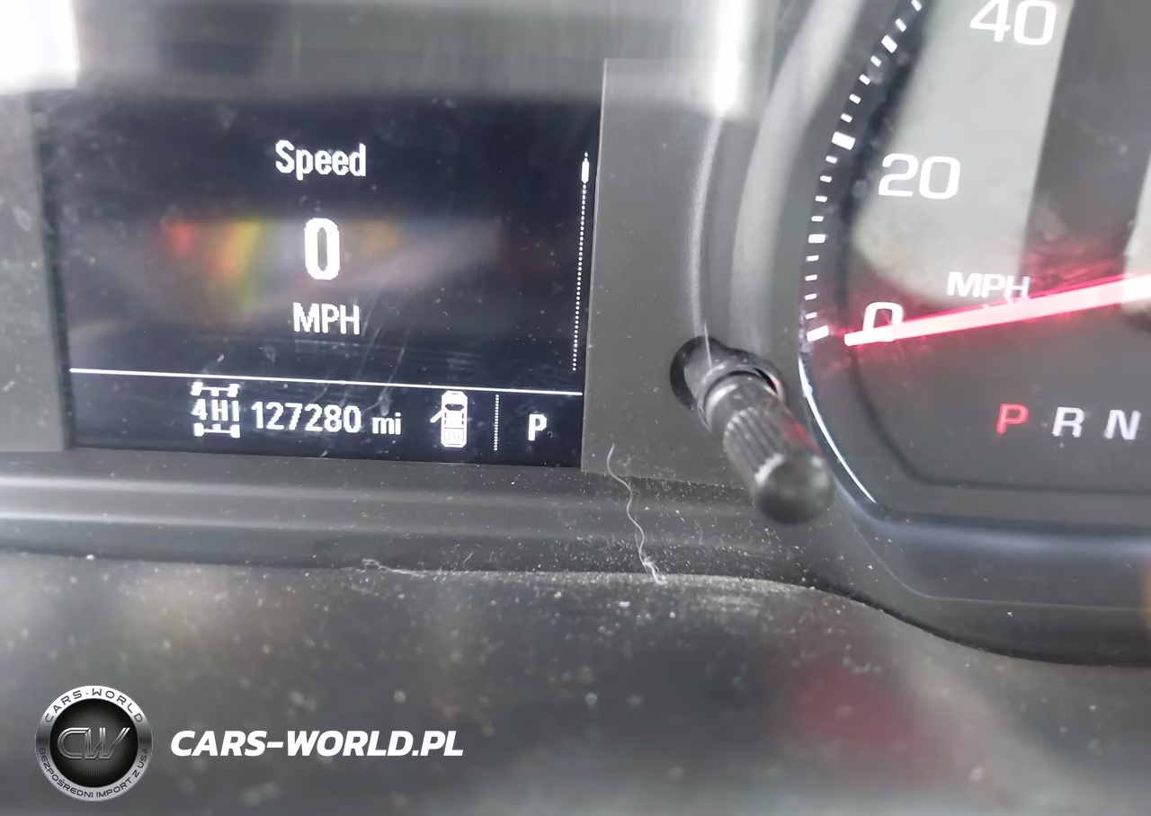 2019 Chevrolet Silverado 1500 Custom VIN:1GCRYBEF6KZ179863 - 15