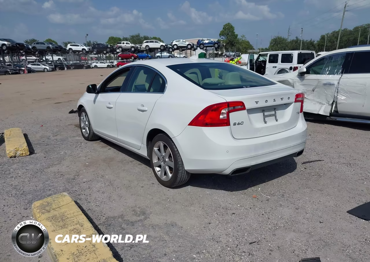 2016 Volvo S60 T5 Drive-E Premier VIN:YV126MFKXG2411664 - 3