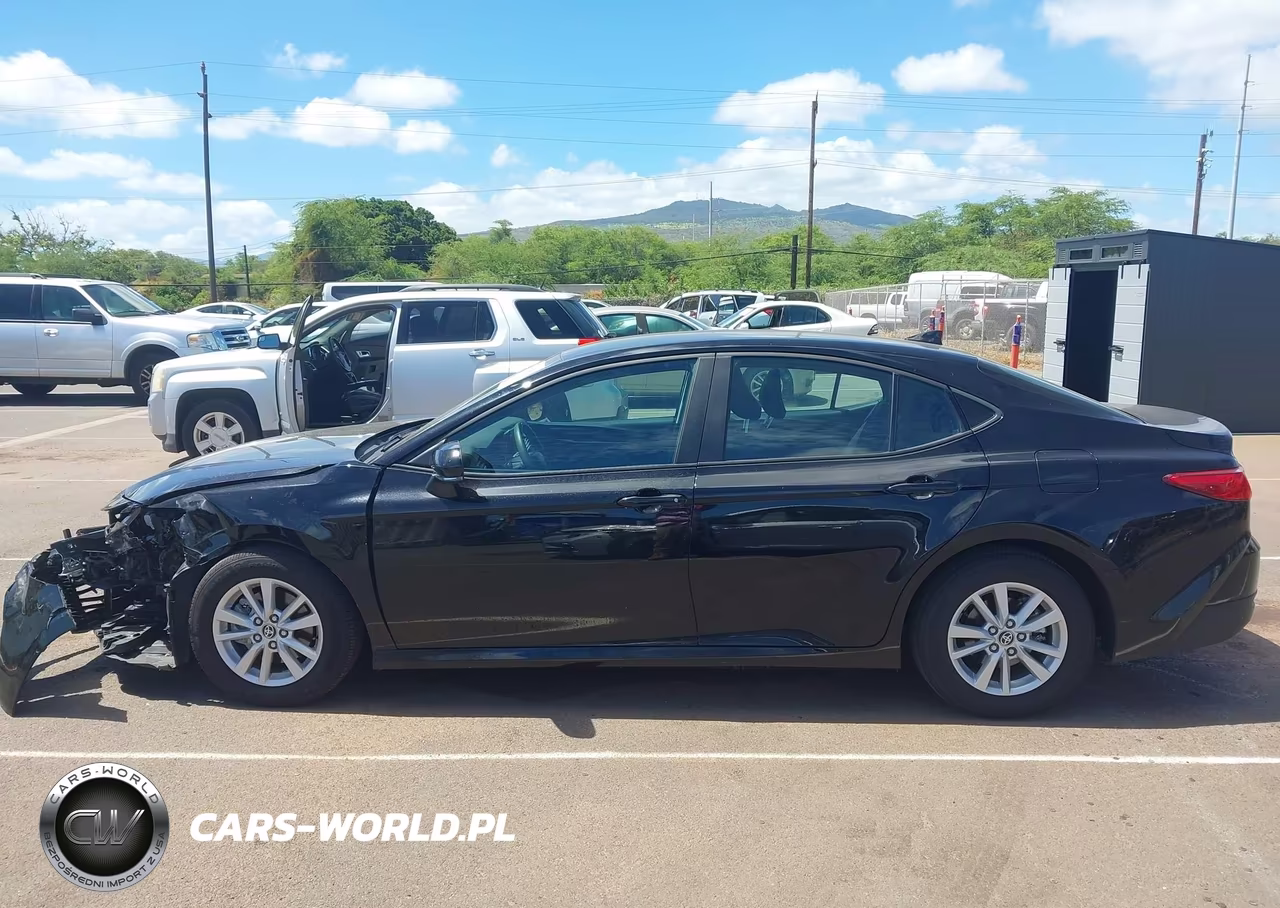 2025 Toyota Camry Le VIN:4T1DAACK6SU609716 - 14