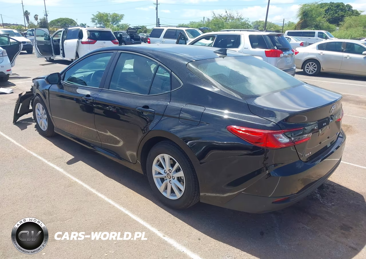 2025 Toyota Camry Le VIN:4T1DAACK6SU609716 - 3