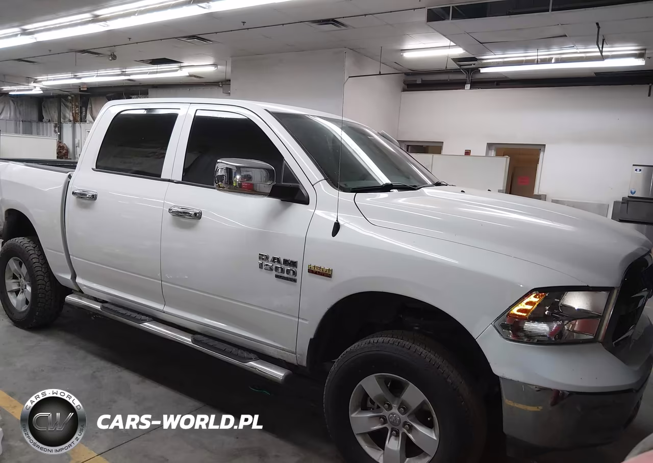 2020 Ram 1500 Classic Tradesman 4X2 5'7 Box – zdjęcie 1 z 17