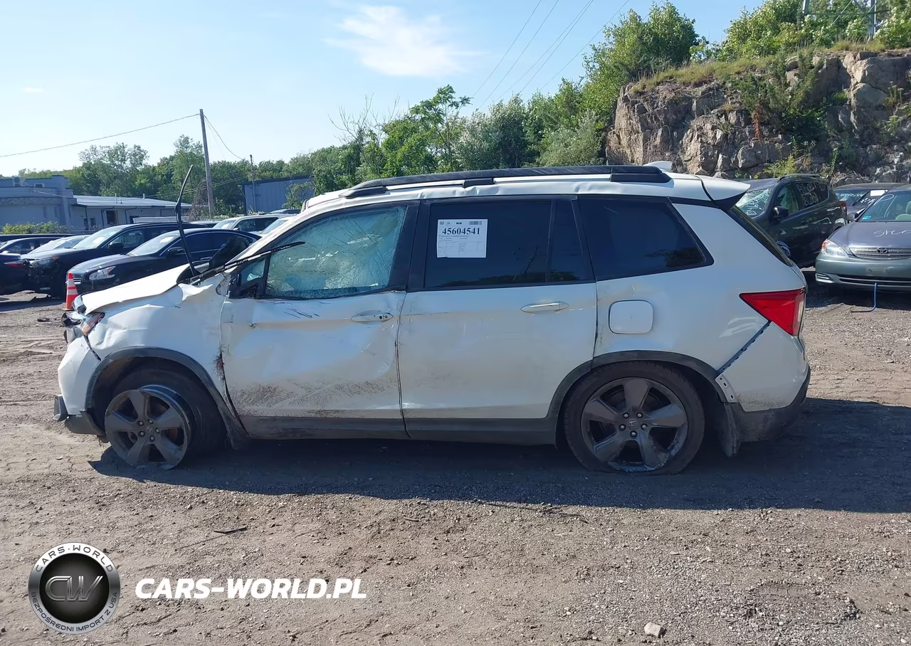 2019 Honda Passport Touring VIN:5FNYF8H93KB008617 - 14