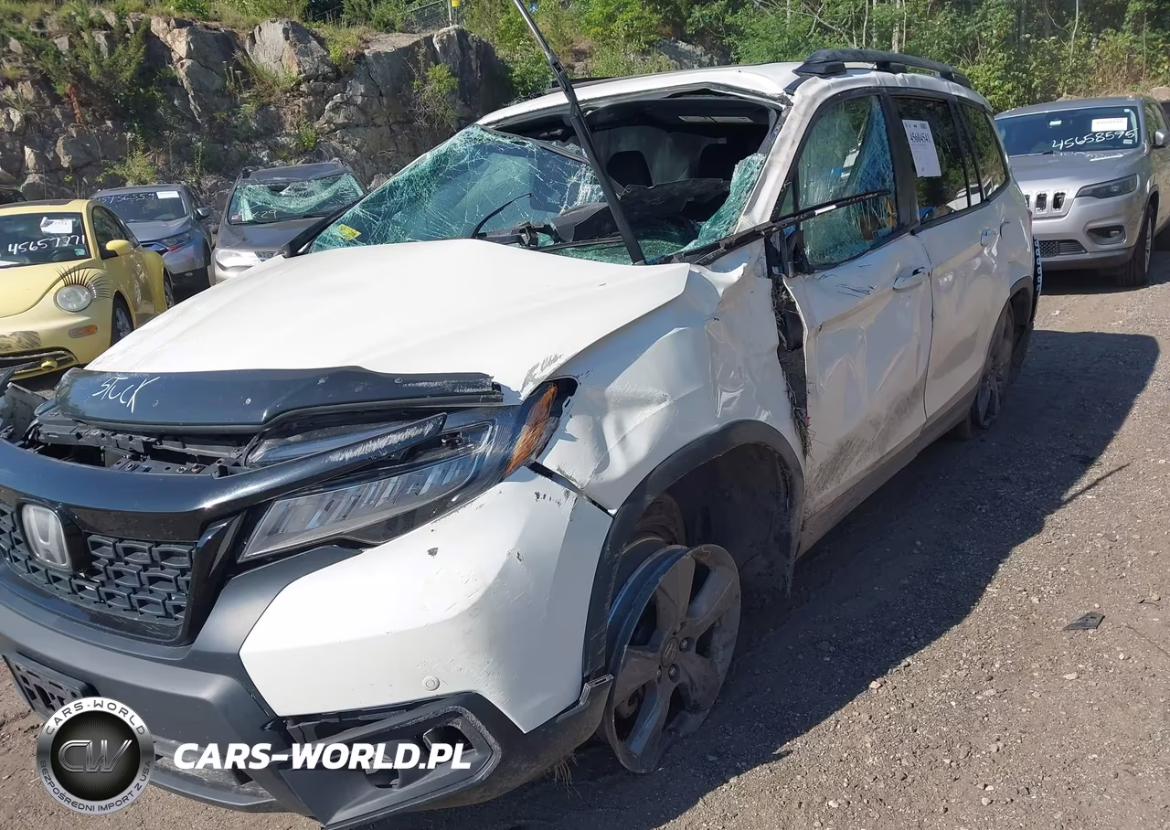 2019 Honda Passport Touring VIN:5FNYF8H93KB008617 - 17
