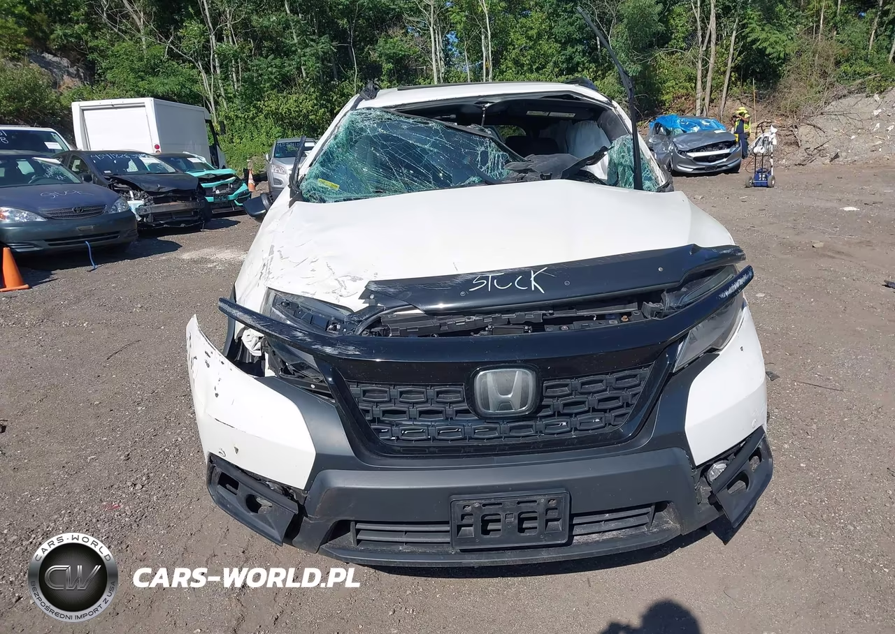 2019 Honda Passport Touring VIN:5FNYF8H93KB008617 - 6