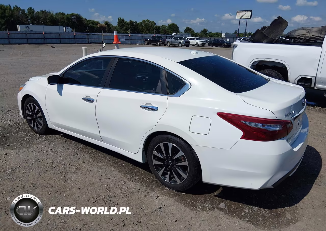 2018 Nissan Altima 2.5 Sv VIN:1N4AL3AP4JC136324 - 3