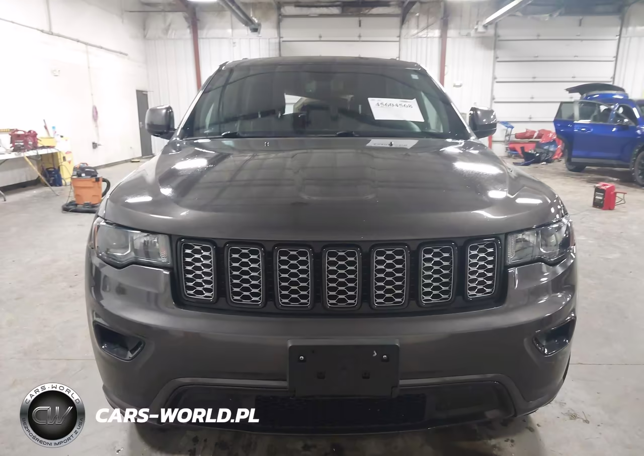 2019 Jeep Grand Cherokee Altitude 4X4 VIN:1C4RJFAG7KC793303 - 13