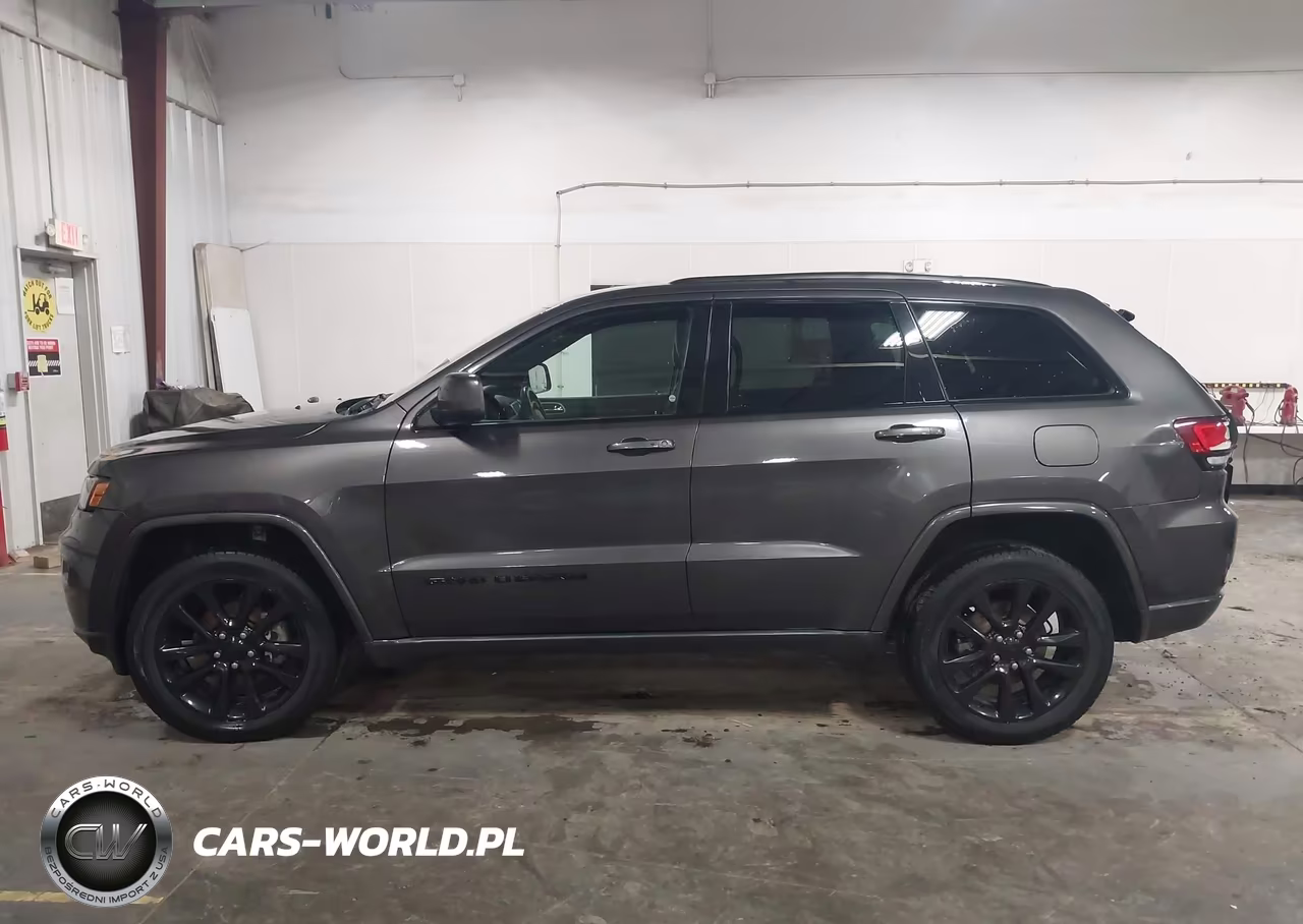 2019 Jeep Grand Cherokee Altitude 4X4 VIN:1C4RJFAG7KC793303 - 15
