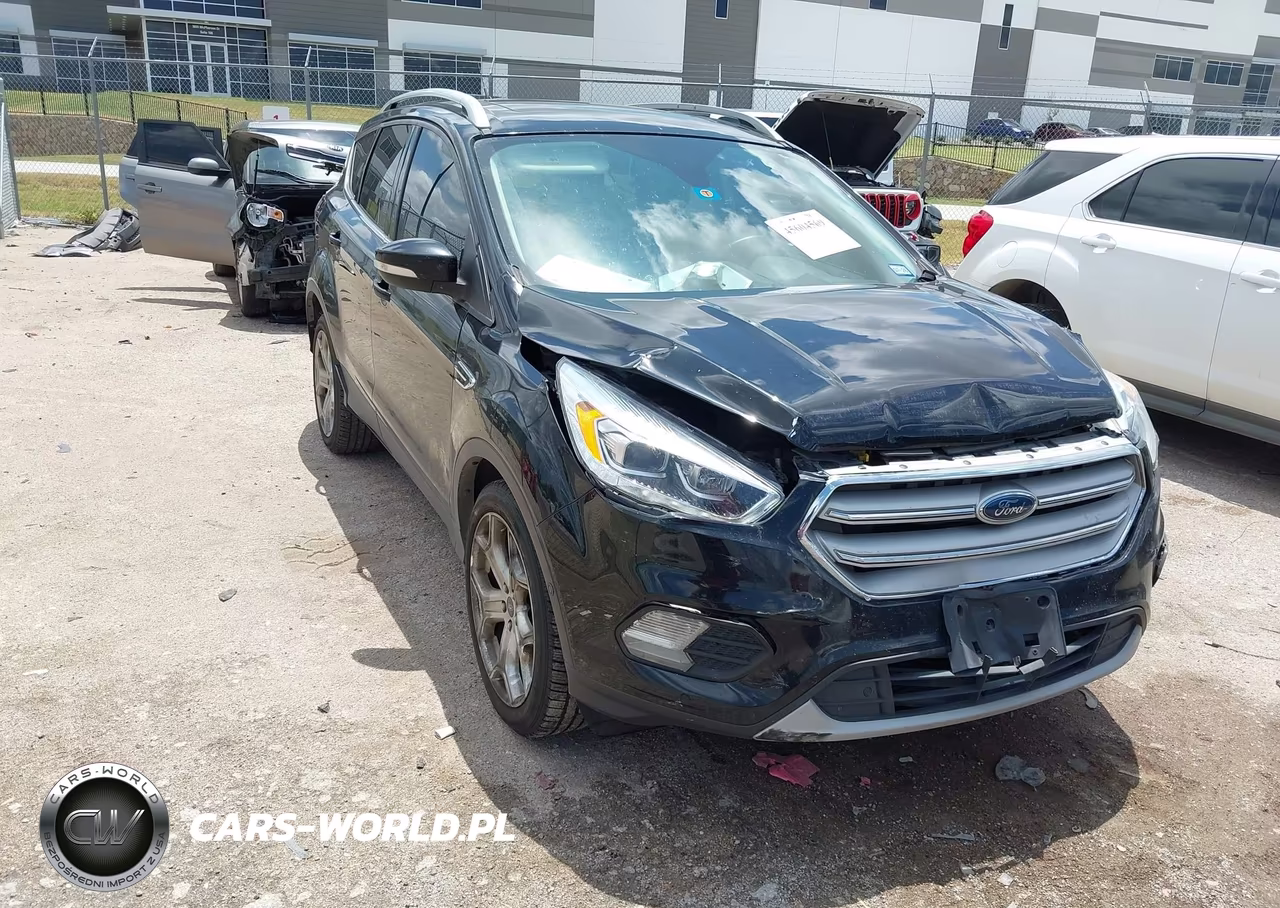 2018 Ford Escape Titanium – zdjęcie 1 z 16