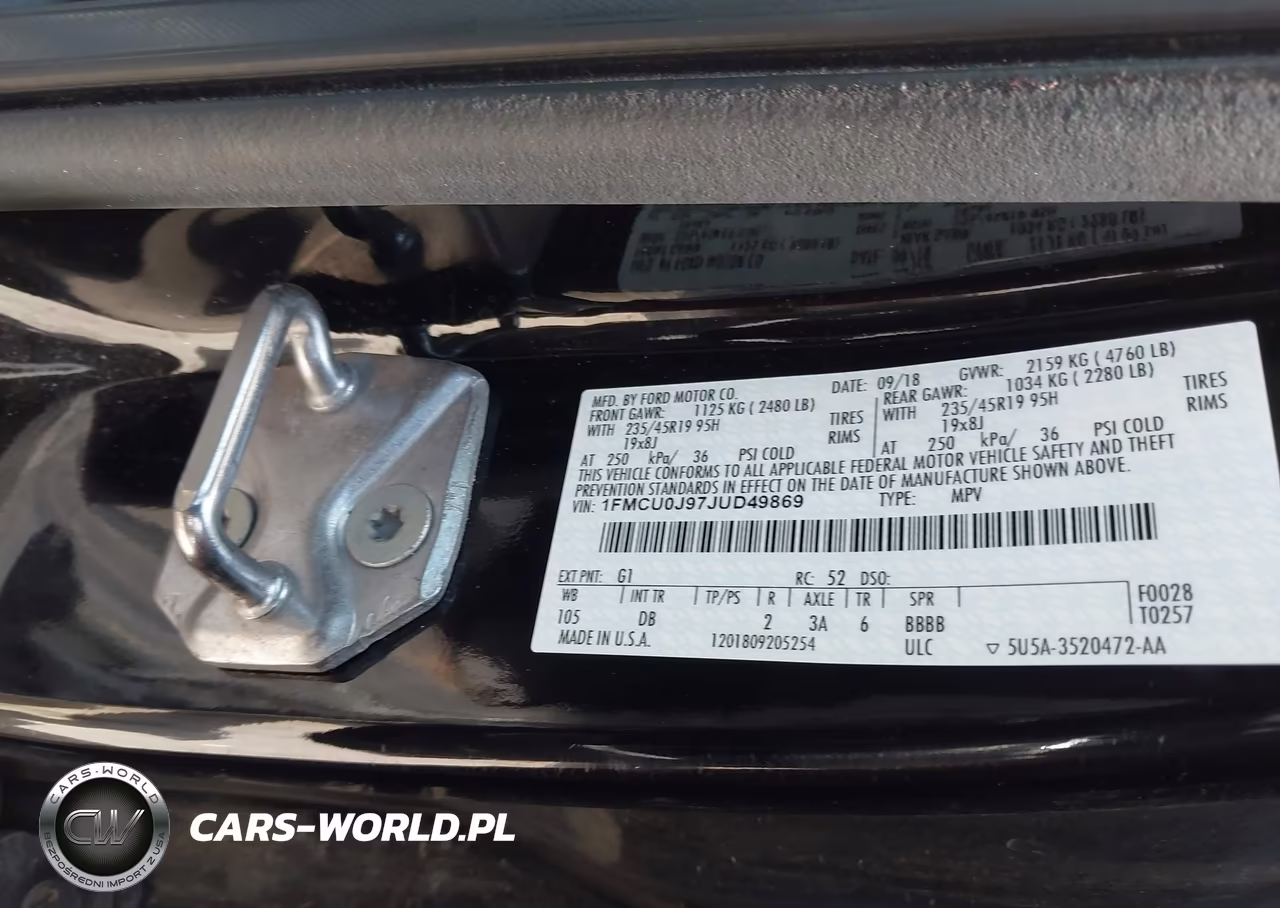 2018 Ford Escape Titanium VIN:1FMCU0J97JUD49869 - 9