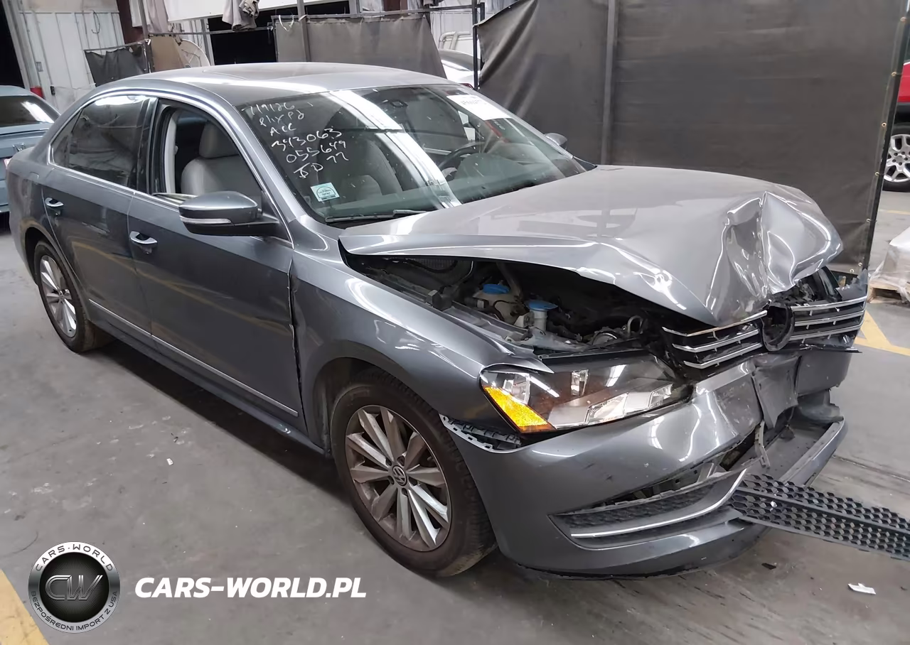 2013 Volkswagen Passat 2.5L Sel – zdjęcie 1 z 16