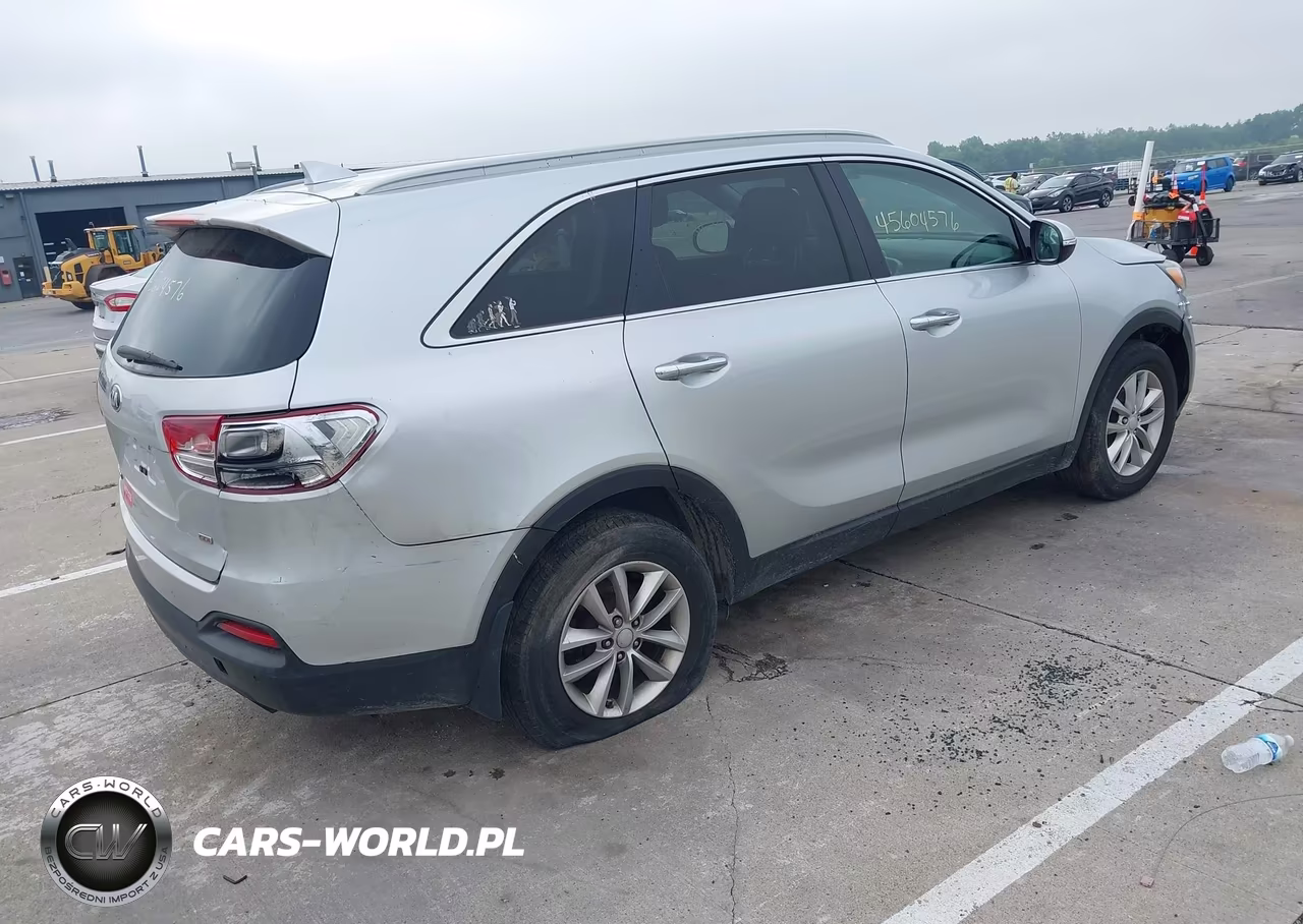 2016 Kia Sorento 2.4L Lx VIN:5XYPG4A3XGG024384 - 4