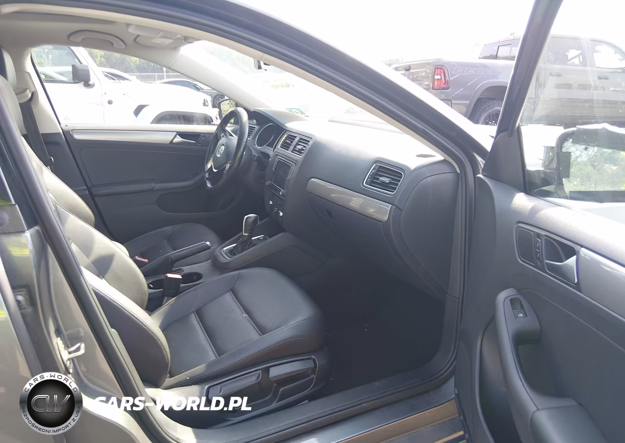 2018 Volkswagen Jetta 1.4T Se-1.4T Wolfsburg Edition VIN:3VWDB7AJXJM233200 - 5
