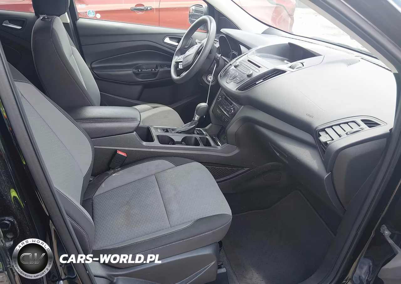 2017 Ford Escape Se VIN:1FMCU0GD8HUC08802 - 5