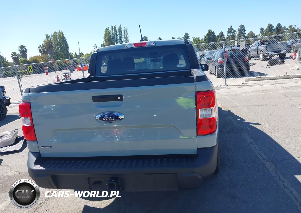 2023 Ford Maverick Xlt VIN:3FTTW8E33PRA56263 - 17