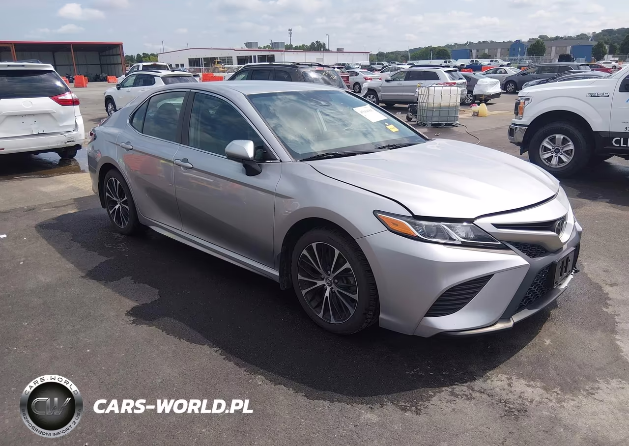 2019 Toyota Camry Se – zdjęcie 1 z 17