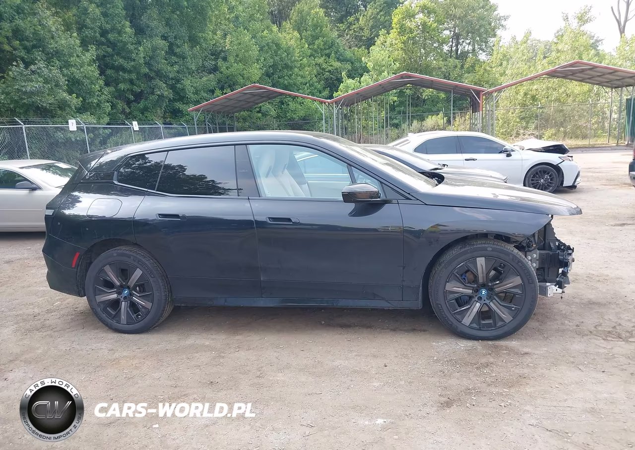 2024 BMW Ix xDrive50 VIN:WB523CF0XRCN27186 - 13