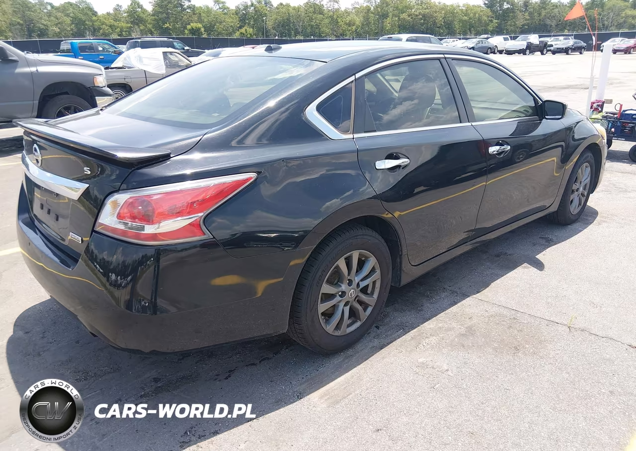 2015 Nissan Altima 2.5 S VIN:1N4AL3APXFC495314 - 4